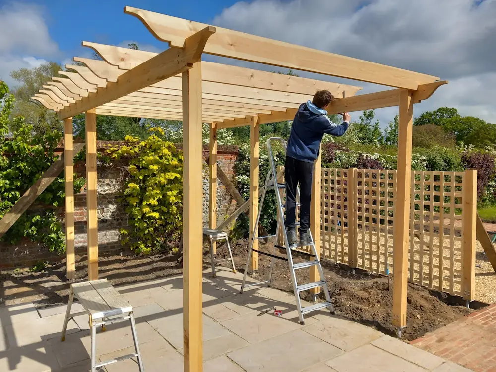 garden building structures: pergola